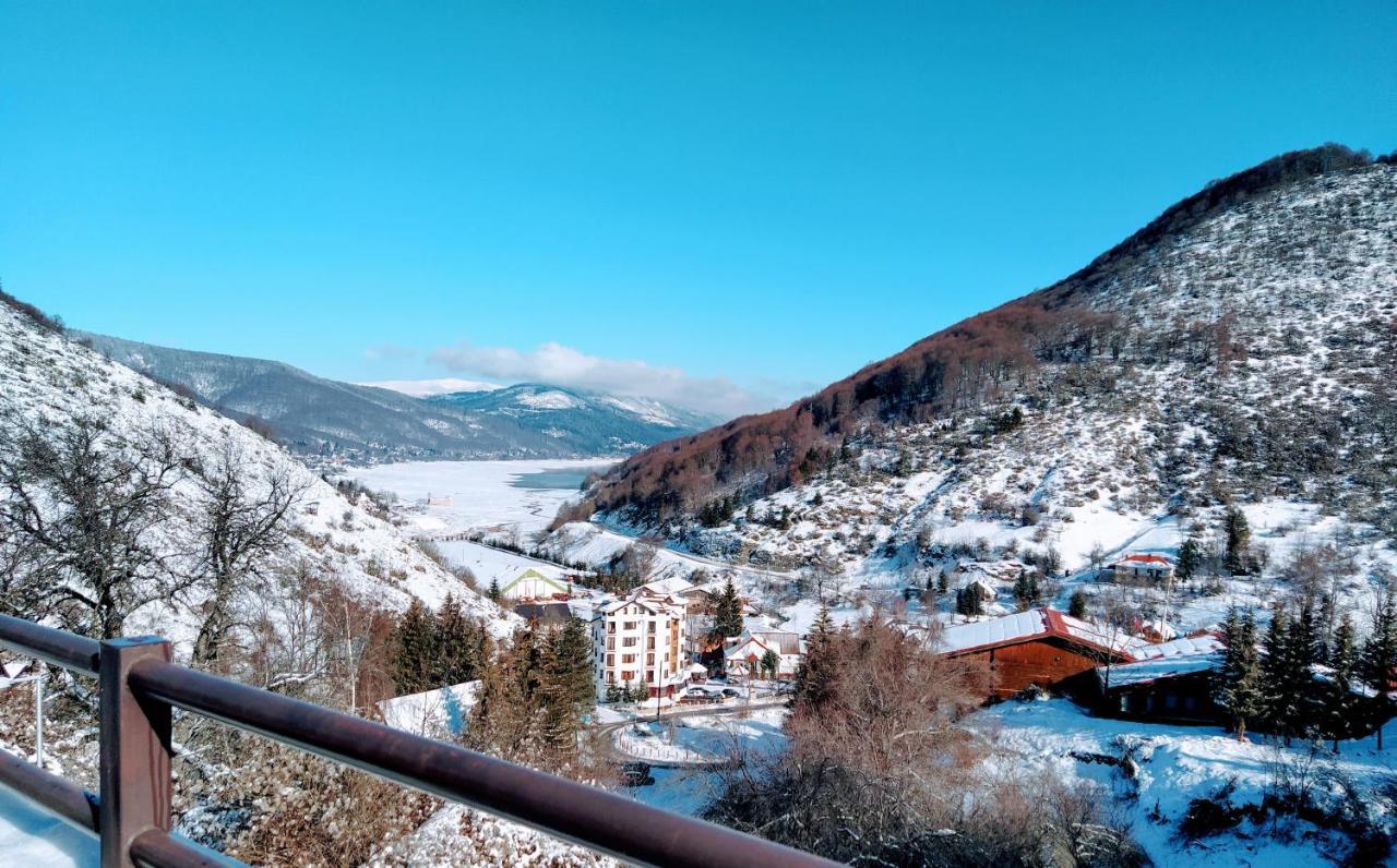 Andrey Apartment Маврово Екстериор снимка